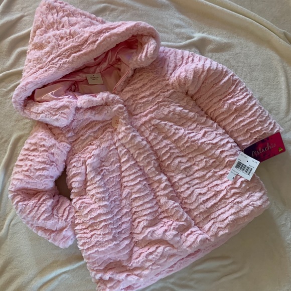 Pistachio Other - NWT 6/6x girls Pistachio faux fur coat